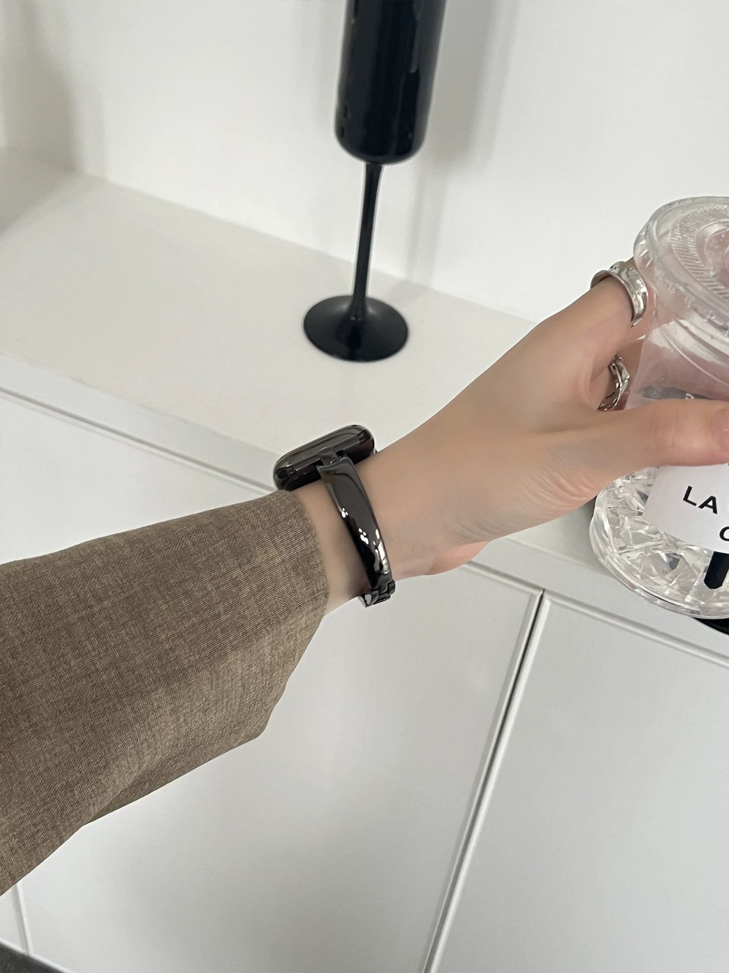 Chic Stainless Steel Apple Watch Band (Series 1–10, SE & Ultra) for Women